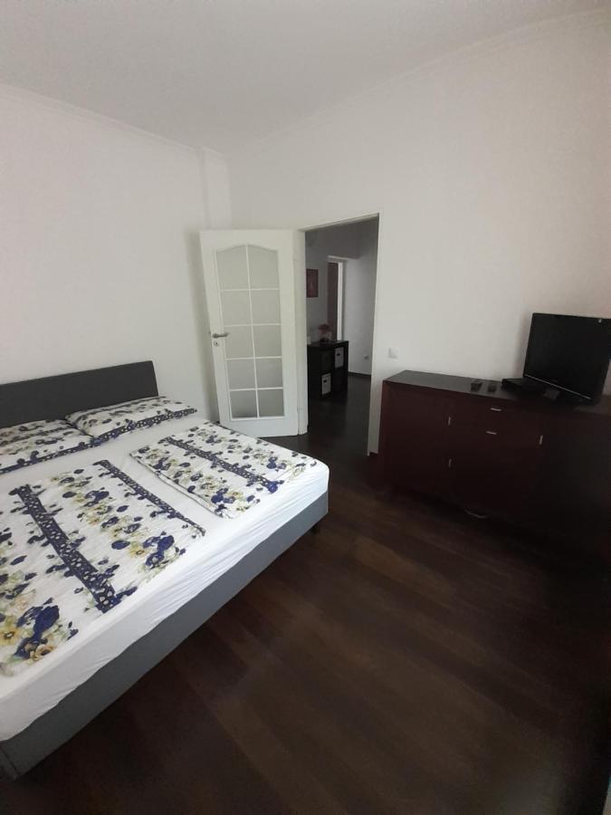 Polonia Apartman Appartement Egerszalók Buitenkant foto