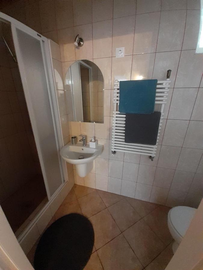 Polonia Apartman Appartement Egerszalók Buitenkant foto